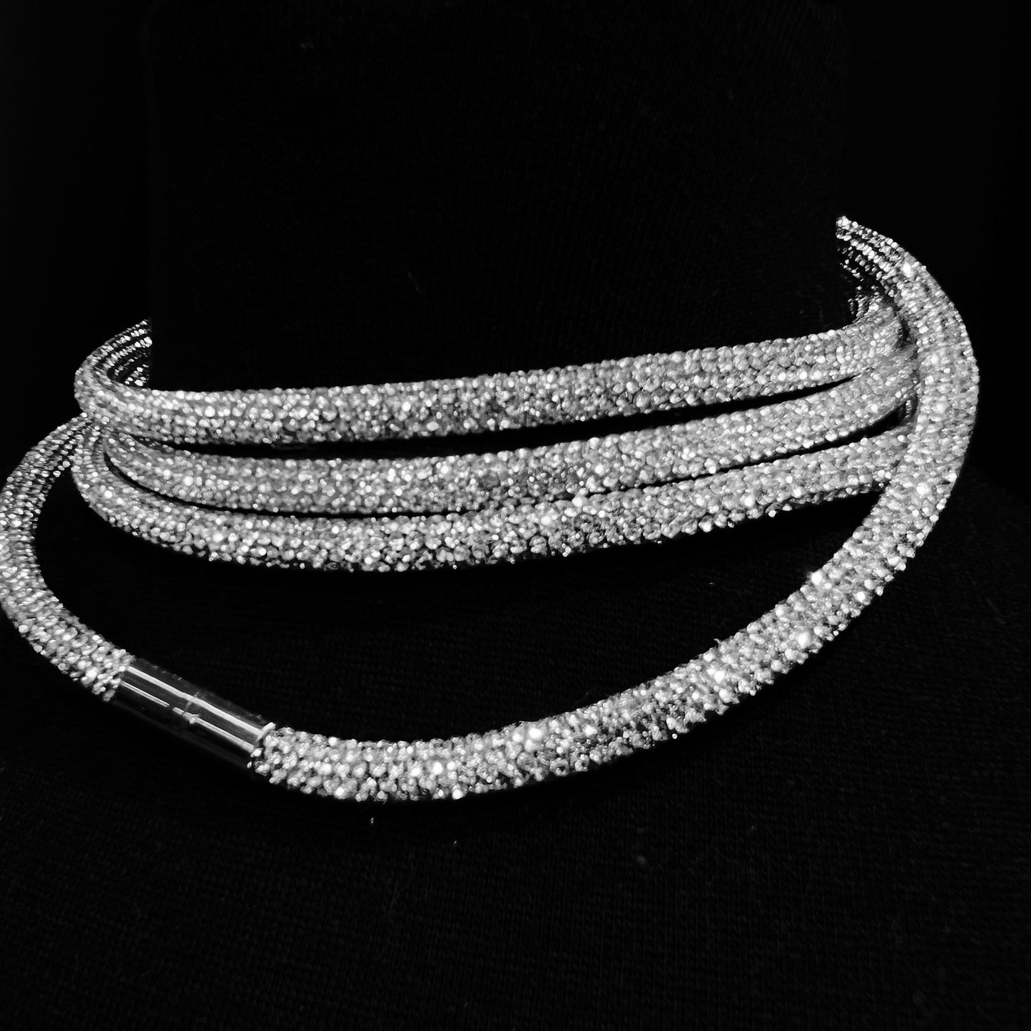 Magnetic Crystal Strap-multi use.